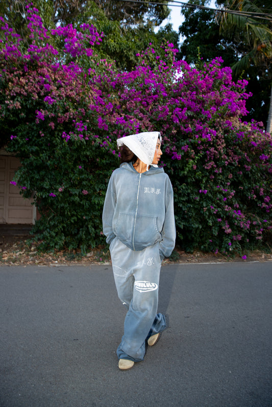 Logo Toss Sweat Pant in Blue