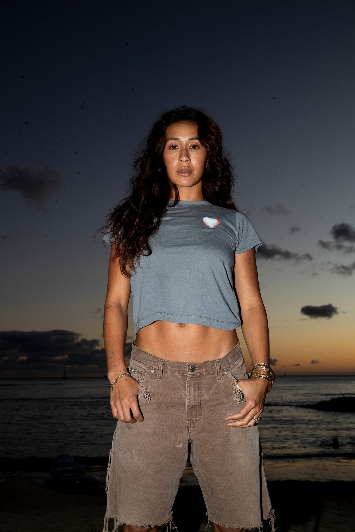 Full Heart Lady Tee in Gray