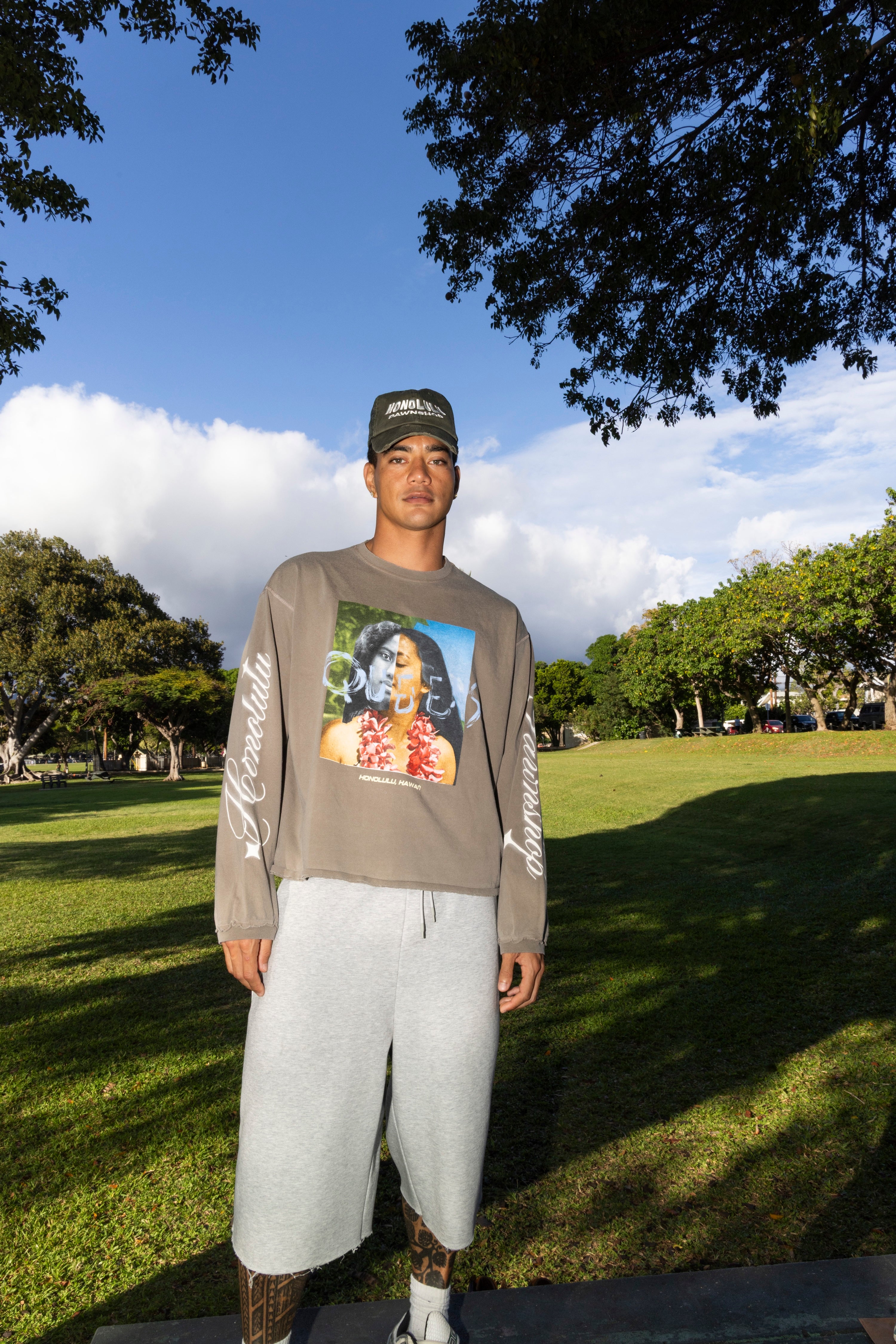 honolulupawn ロンT Queens Long Sleeve In Faded Brown – Honolulu Pawnshop