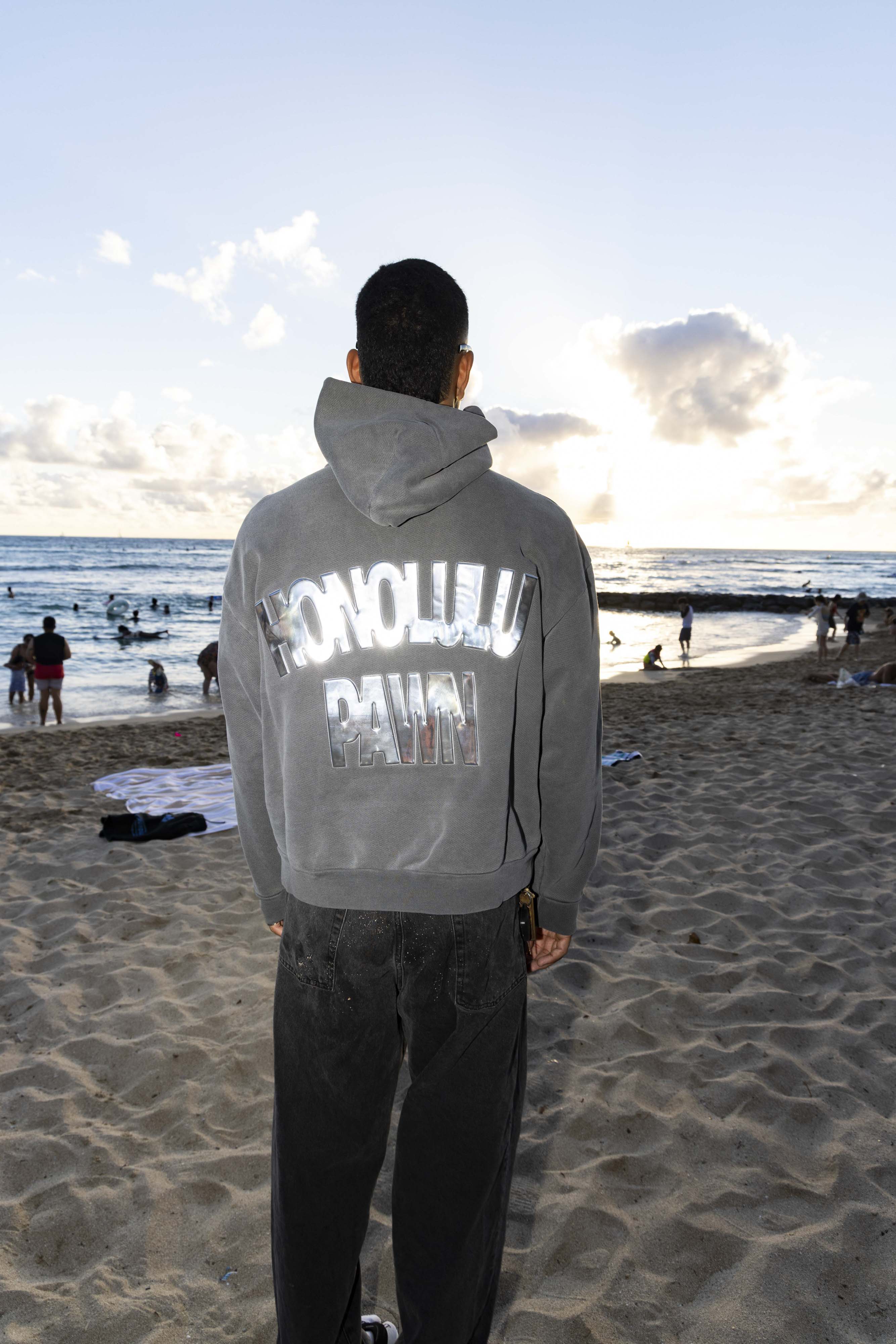 CHROME BOX HOODIE IN BLACK