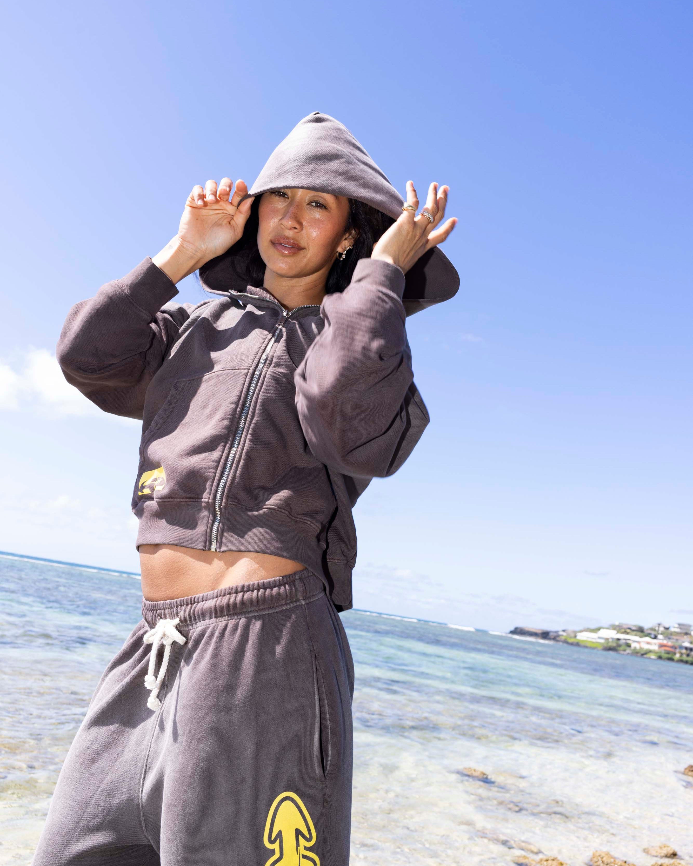 Everyday Sweats In Deep Chocolate/Sunstruck Yellow