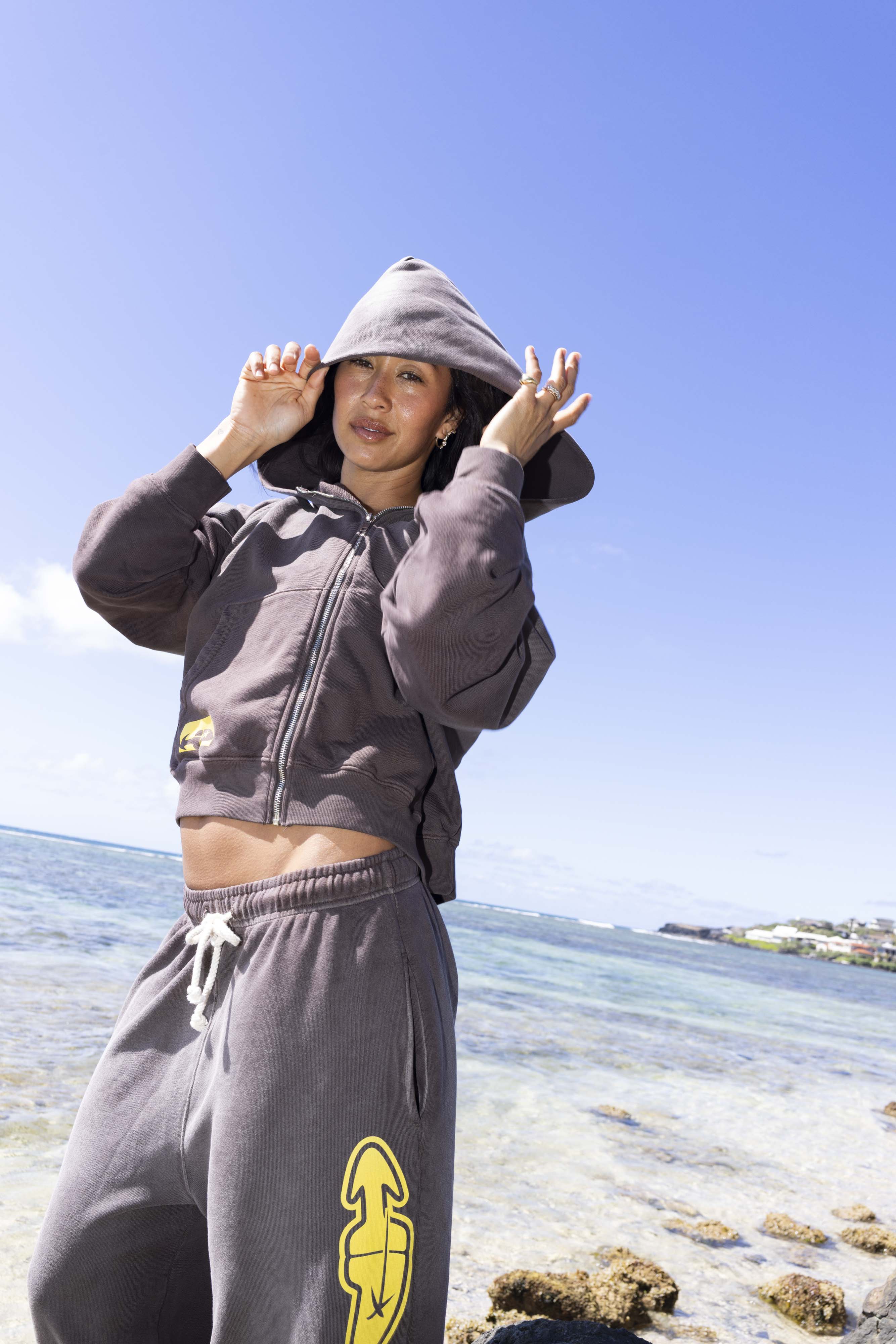 Everyday Sweats In Deep Chocolate/Sunstruck Yellow