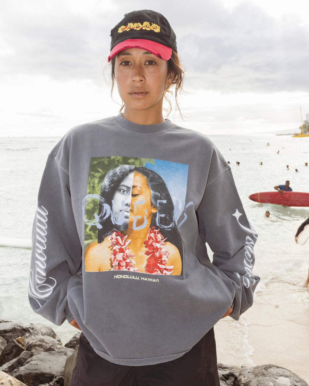 Queens Crewneck In Faded Black